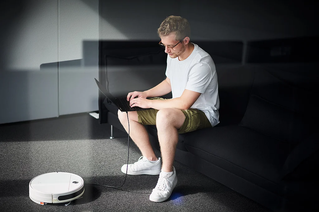 [Translate to Chinese:] Developer uses 3D ToF Camera for Robotics